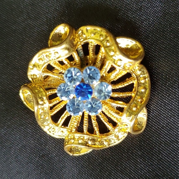 VINTAGE Gold and Blue Brooch - Picture 1 of 4